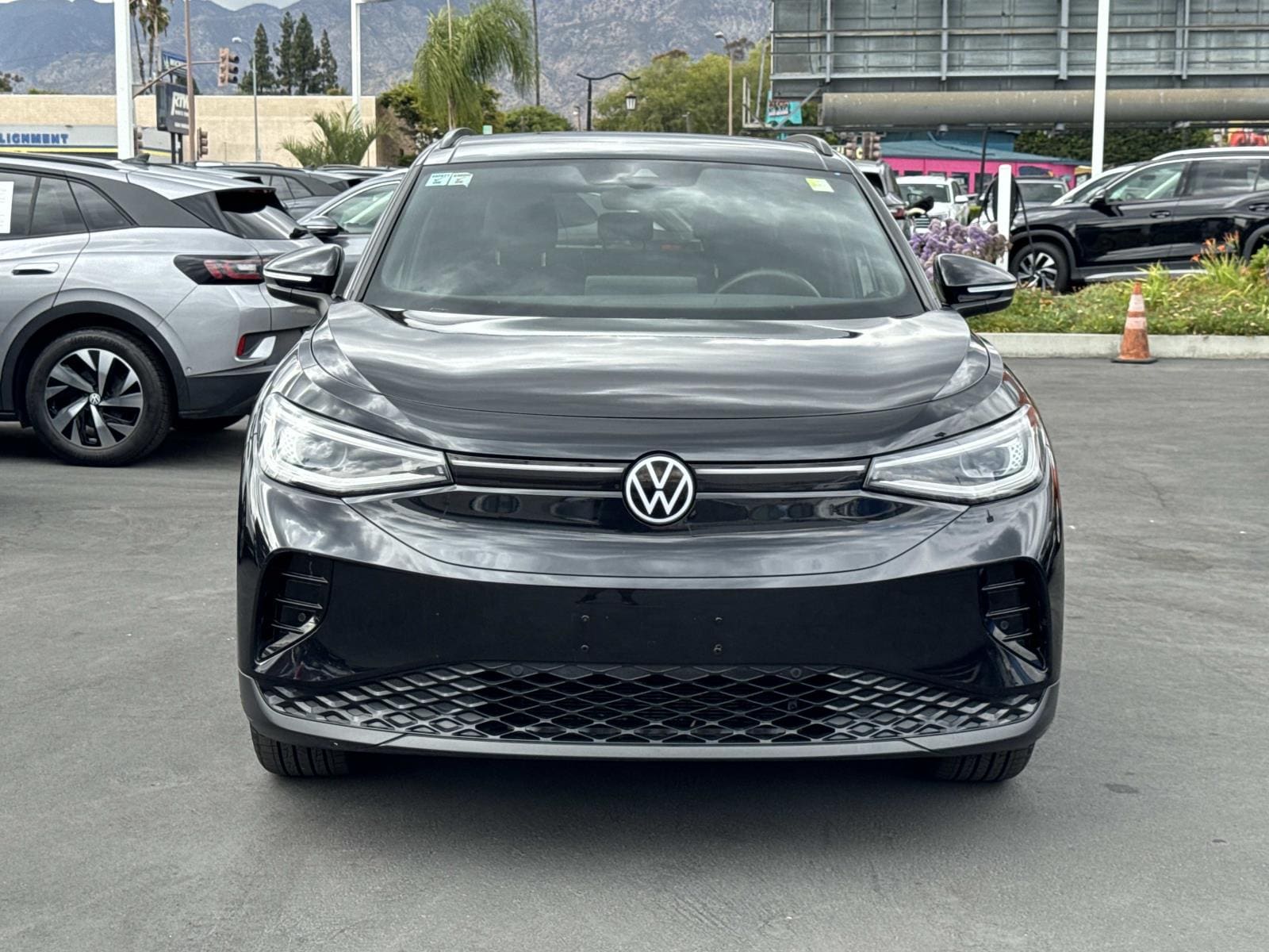 Used 2023 Volkswagen ID.4 S with VIN 1V25MPE8XPC015310 for sale in Pasadena, CA
