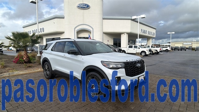 2026 Ford Explorer ST-LINE's photo