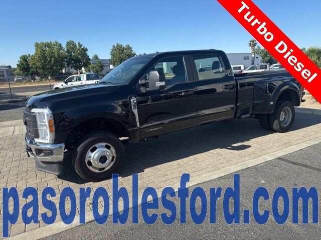 2023 Ford F-350 photo 2