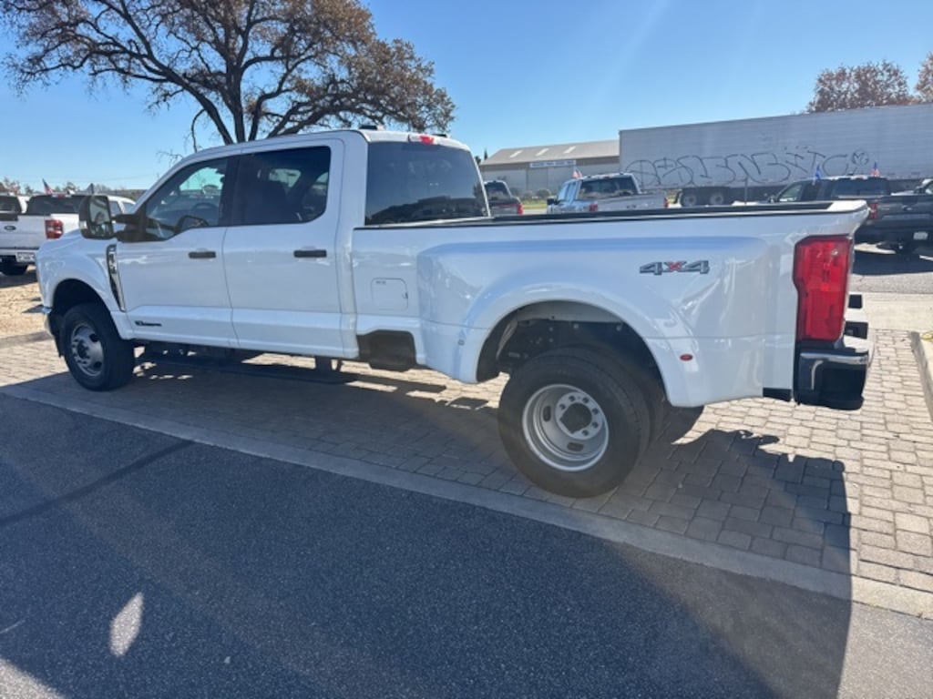 Used 2024 Ford F-350SD XLT Truck