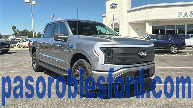 2025 Ford F-150 Lightning Flash's photo