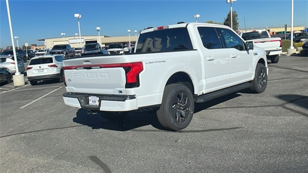 New 2025 Ford F-150 Lightning Lariat TRUCK