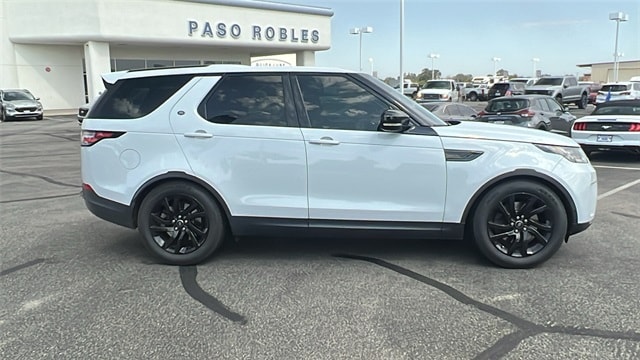 Used 2017 Land Rover Discovery HSE with VIN SALRRBBV8HA020142 for sale in Paso Robles, CA