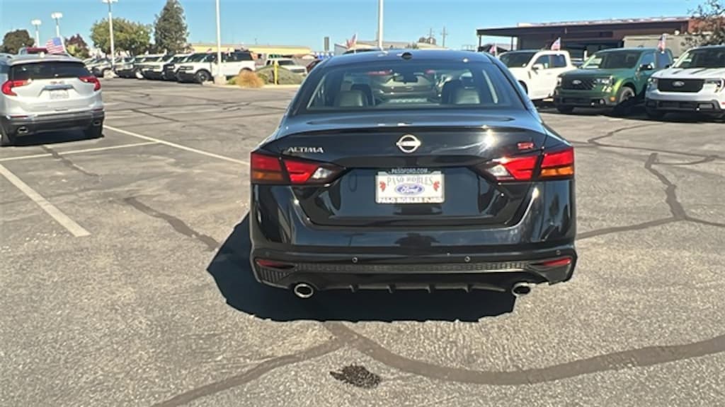 Used 2023 Nissan Altima 2.5 SR Sedan