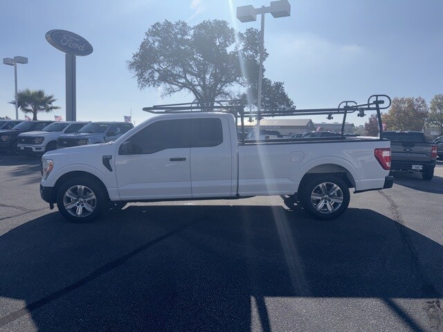 2022 Ford F-150 XL photo 3