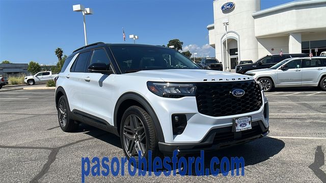 2026 Ford Explorer ST 4WD's photo