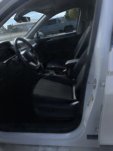 2023 Volkswagen Tiguan SE photo 3