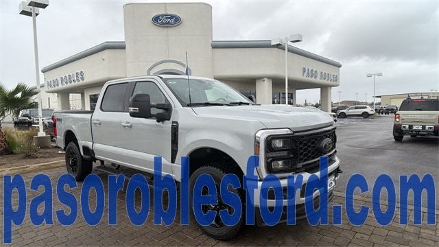 2026 Ford F-350 Super Duty Lariat's photo