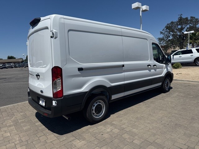 2025 Ford Transit photo 4