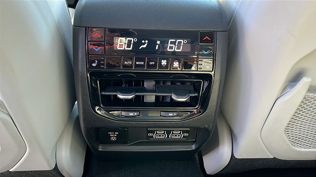 2022 Jeep Grand Cherokee Overland 4xe - Photo 23