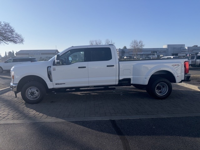 2024 Ford F-350 photo 4