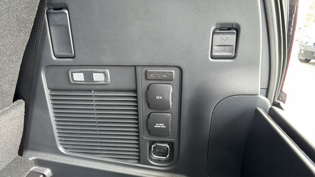2025 Ford Expedition Active - Photo 14