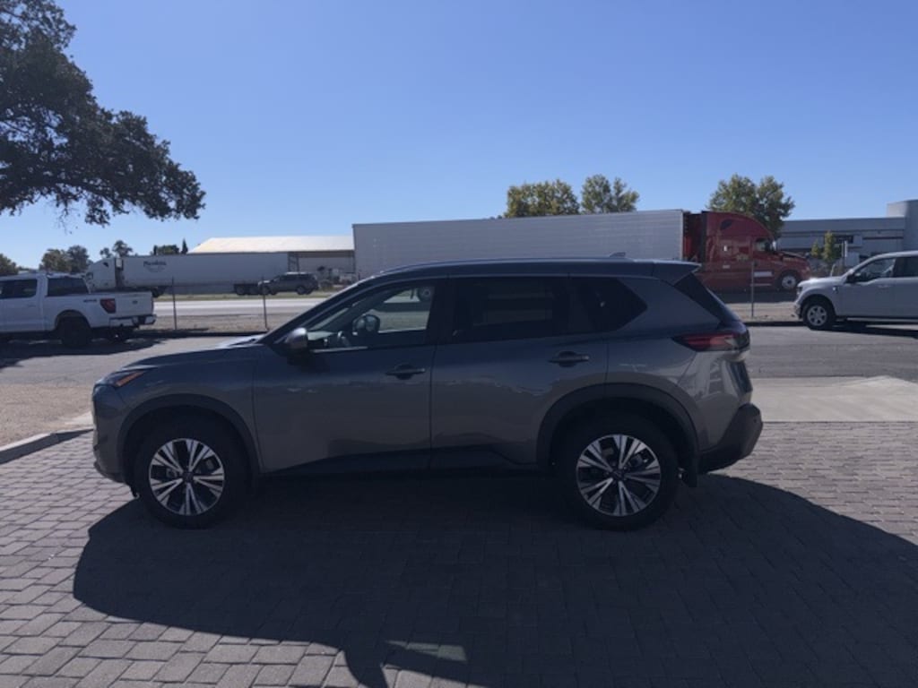 Used 2023 Nissan Rogue SV SUV