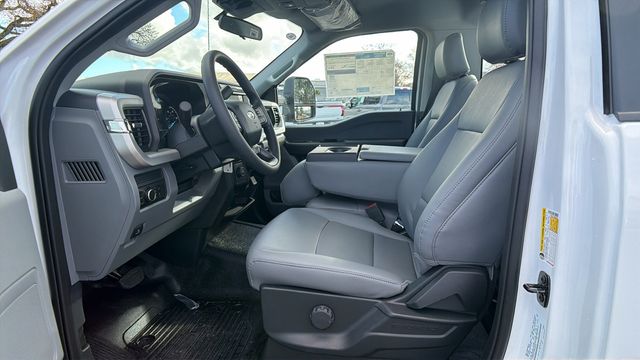 2026 Ford F-350 Super Duty XL - Photo 10
