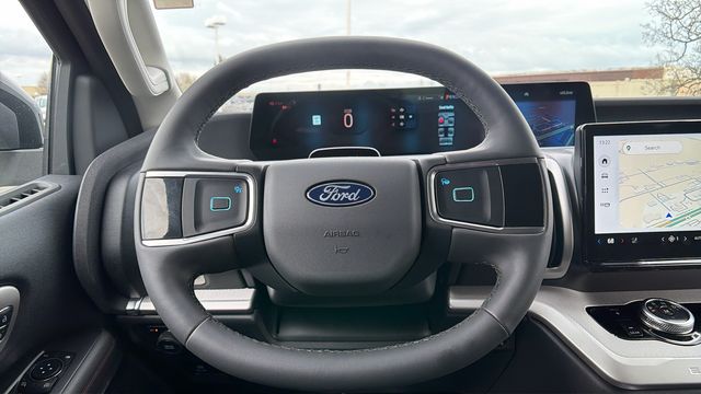 2025 Ford Expedition Active - Photo 16