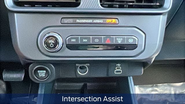 2025 Ford Maverick XLT - Photo 29