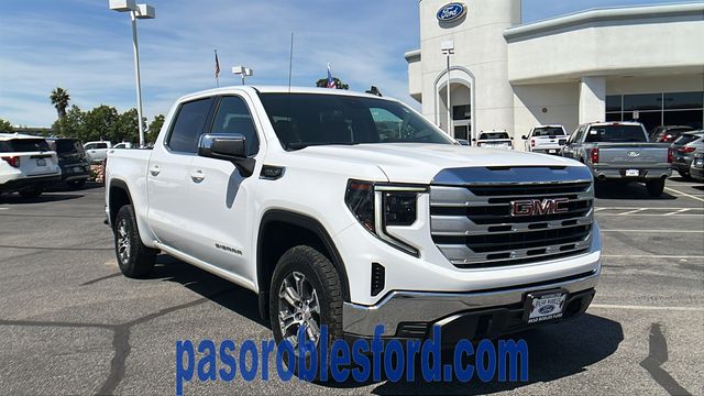 2023 GMC Sierra 4WD Crew Cab Short Box SLE's photo