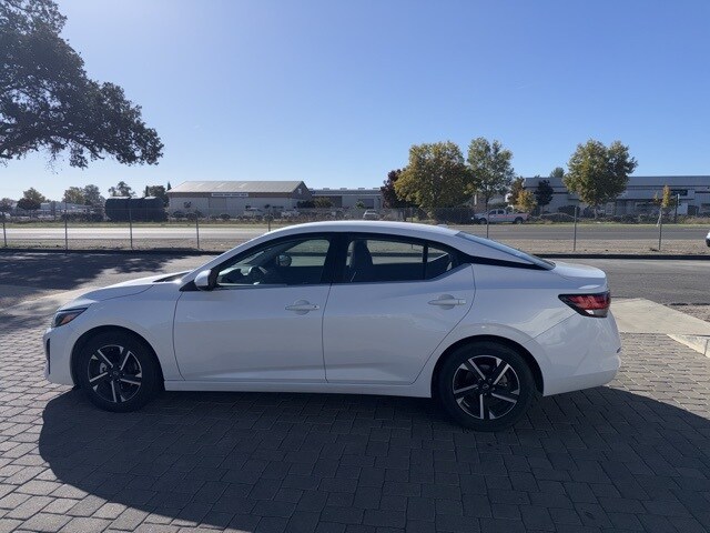 2024 Nissan Sentra SV photo 2