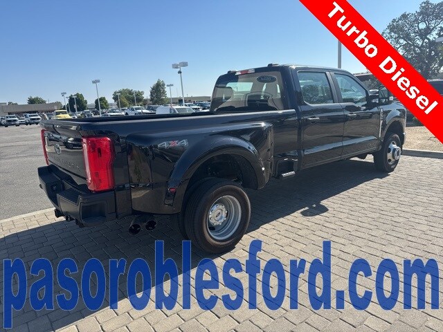 2023 Ford F-350 photo 4