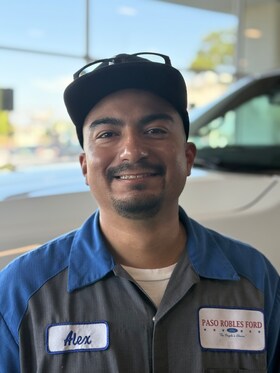 Staff member Alejandro Gonzalez from ID_04ab4109441a