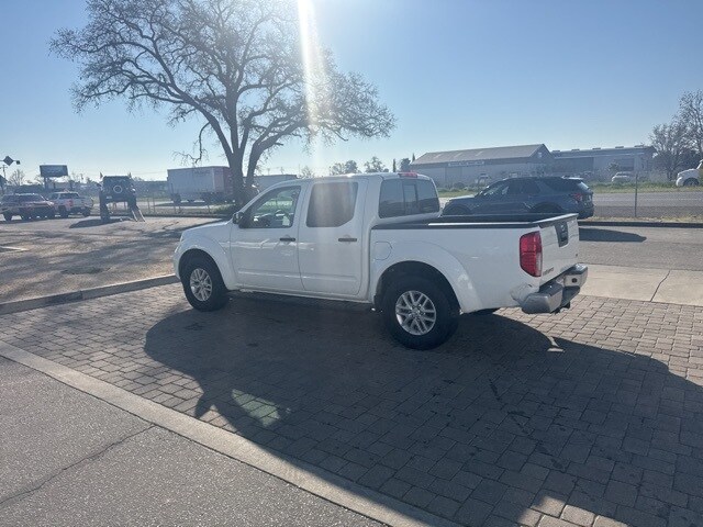 2019 Nissan Frontier SV photo 3