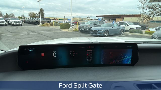2025 Ford Expedition Active - Photo 17