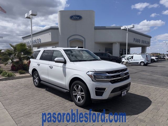 2024 Ford Expedition Limited's photo