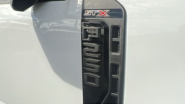 2026 Ford F-250 Super Duty XL - Photo 9