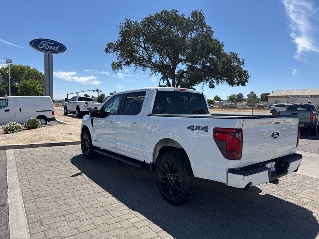 2025 Ford F-150 XLT photo 2