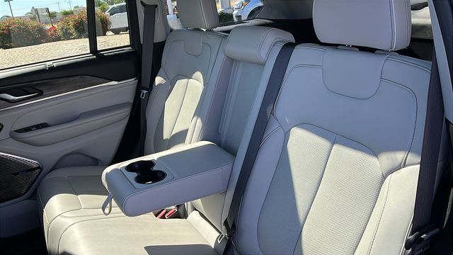 2022 Jeep Grand Cherokee Overland 4xe - Photo 22