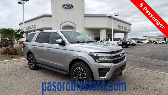 2022 Ford Expedition XLT's photo