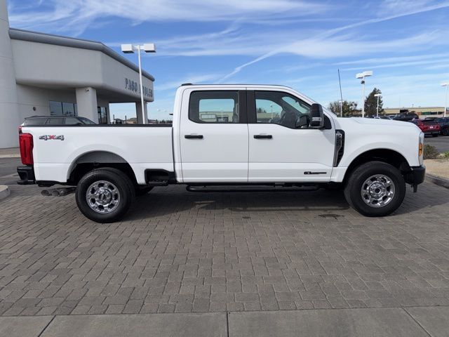 2024 Ford F-250 photo 2