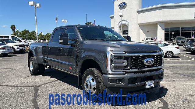2026 Ford F-350 Platinum 4x4 Crew Cab 8' Box DRW's photo