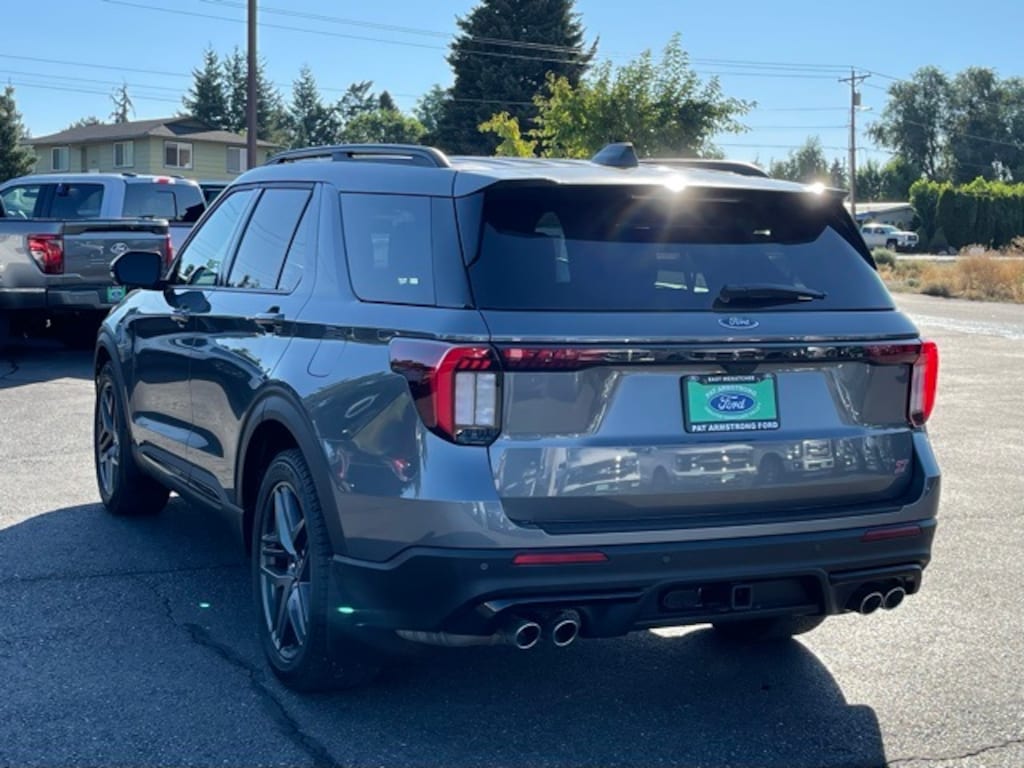 Used 2025 Ford Explorer ST SUV