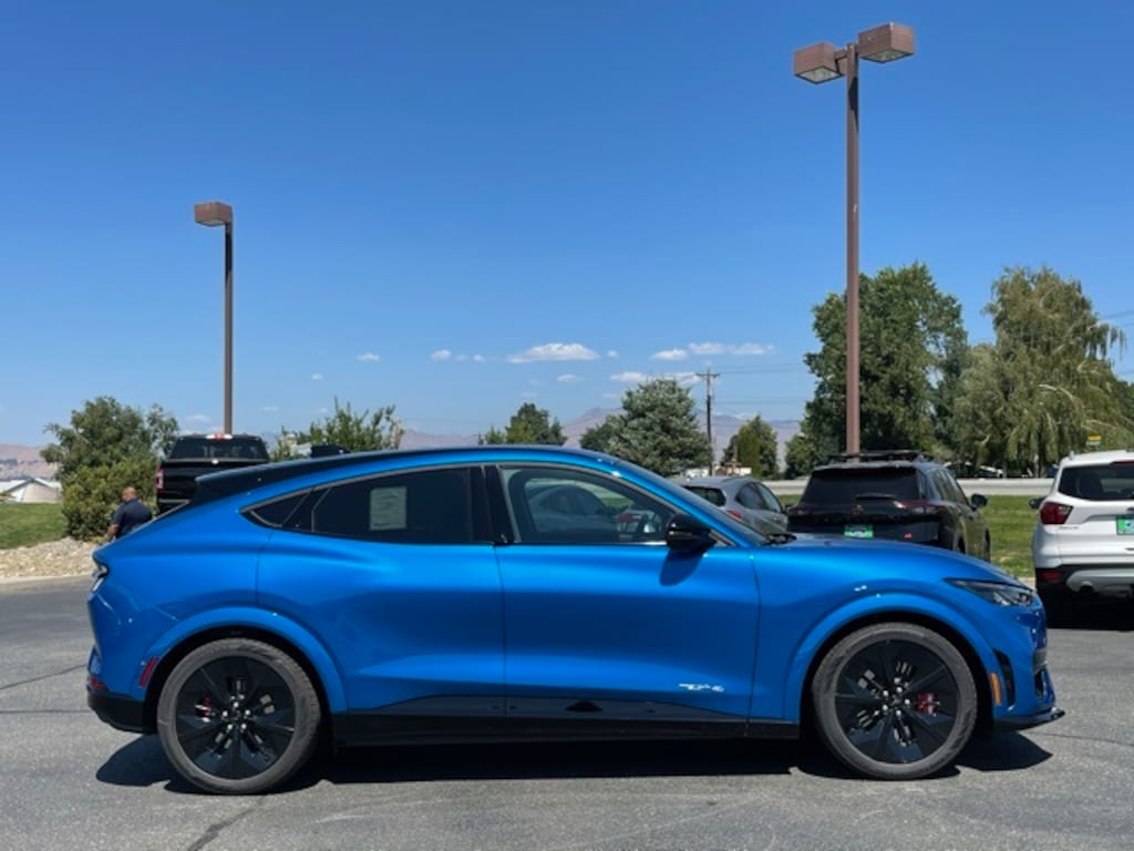 New 2025 Ford Mustang Mach-E GT SUV