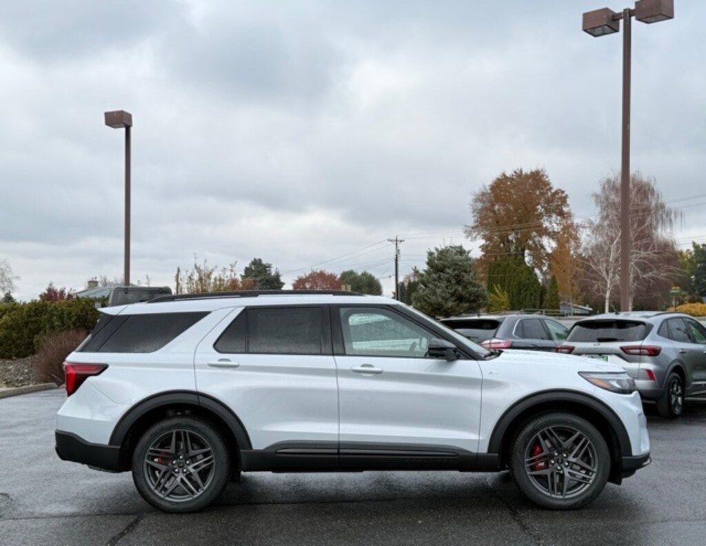 New 2026 Ford Explorer ST-Line SUV