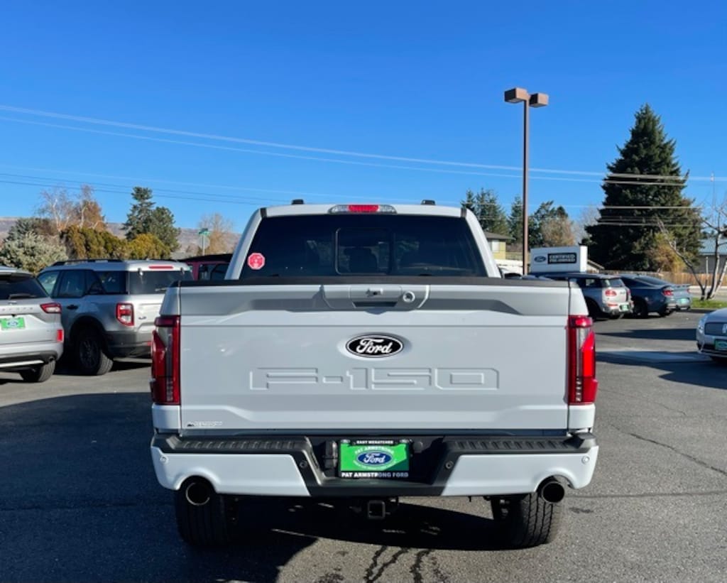 New 2025 Ford F-150 Lariat Truck SuperCrew Cab