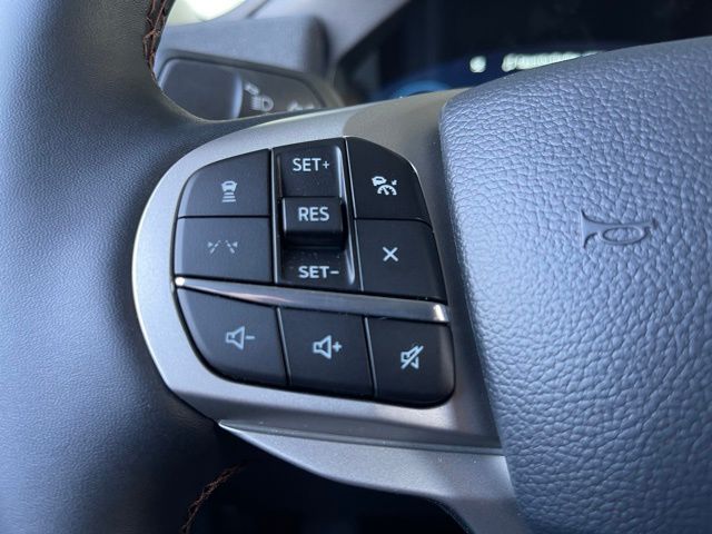 2026 Ford Explorer Active - Photo 15
