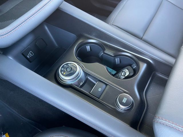 2026 Ford Explorer Active - Photo 13