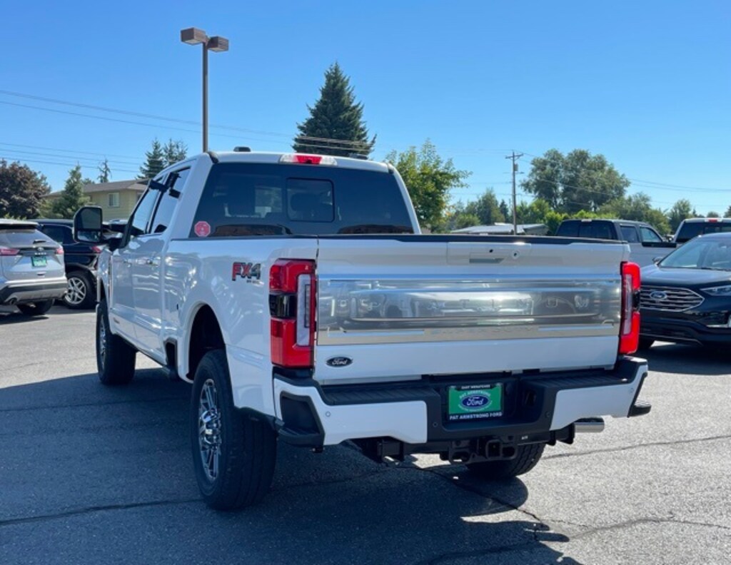 New 2025 Ford F-250 Platinum Truck Crew Cab