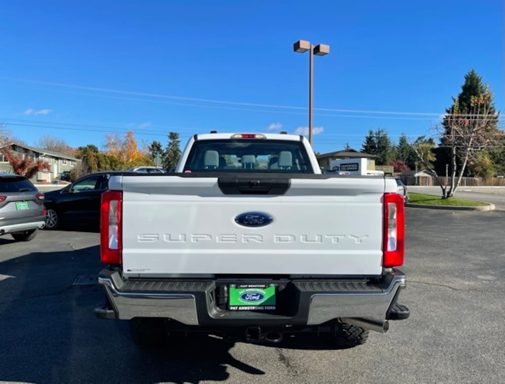 New 2026 Ford F-350 XL Truck Crew Cab