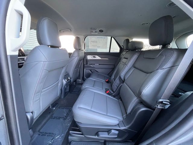 2026 Ford Explorer Active - Photo 8
