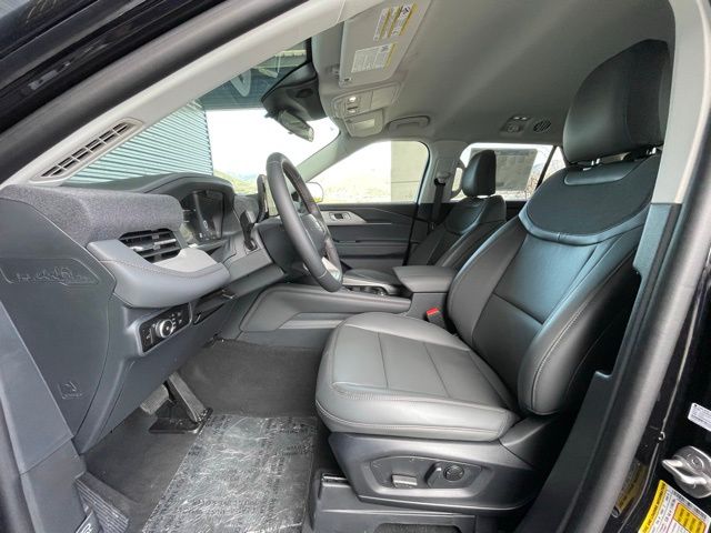 2026 Ford Explorer Active - Photo 6
