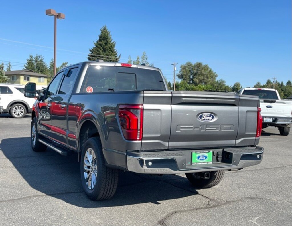 New 2025 Ford F-150 Lariat Truck SuperCrew Cab