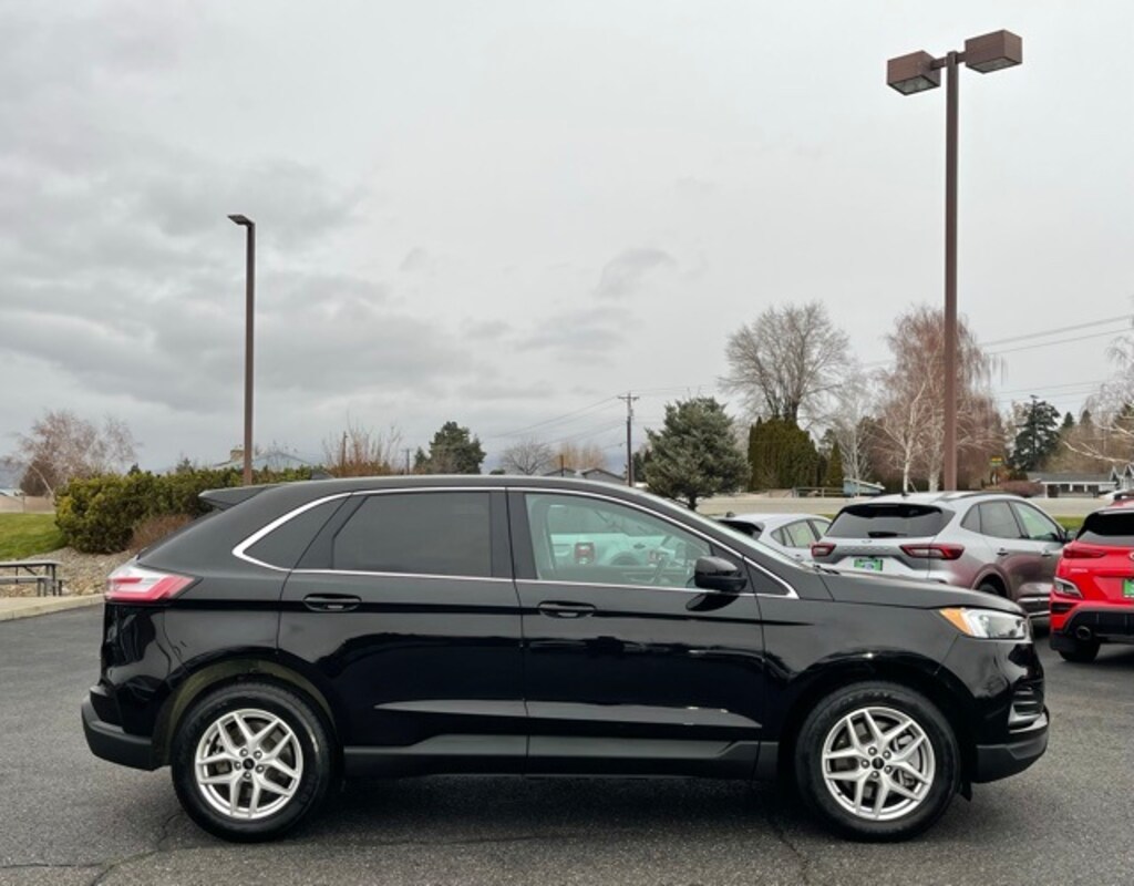 Used 2023 Ford Edge SUV
