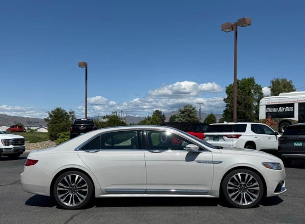 Used 2020 Lincoln Continental Reserve Sedan