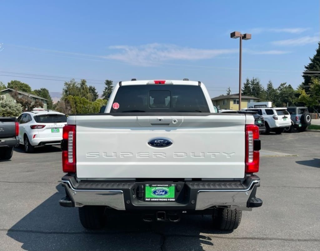New 2026 Ford F-350 Lariat Truck Crew Cab