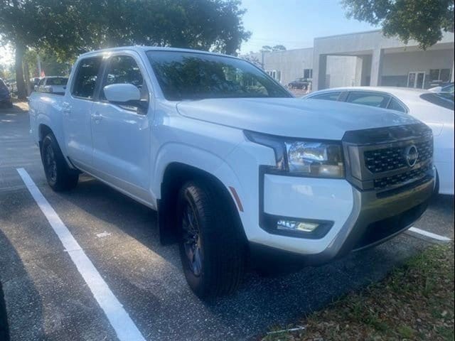 2025 Nissan Frontier SV Crew Cab 4X2 SWB's photo