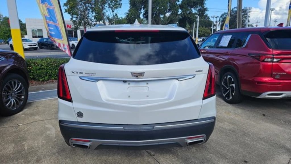 Used 2021 Cadillac XT5 FWD Premium Luxury FWD  Premium Luxury
