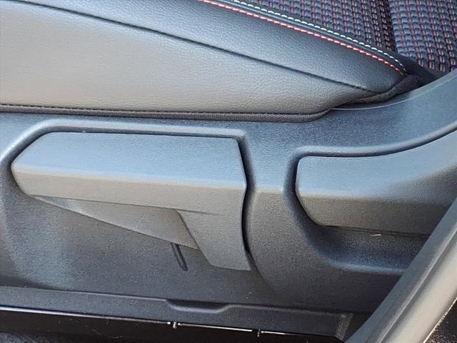 2026 Nissan KICKS SR - Photo 16